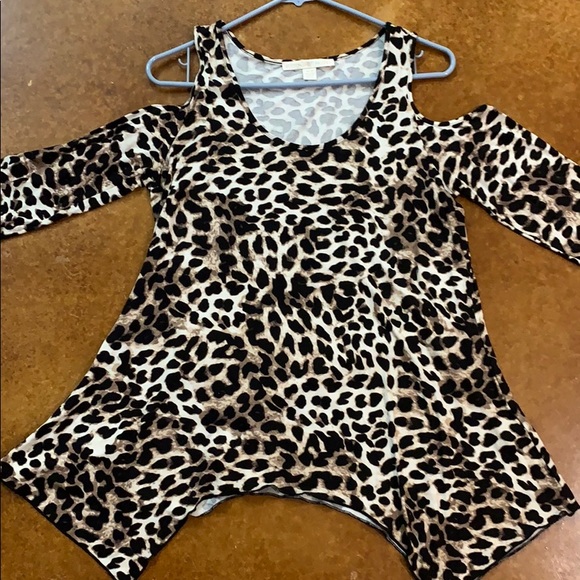 Boston Proper Leopard Print Blouse - Picture 3 of 4
